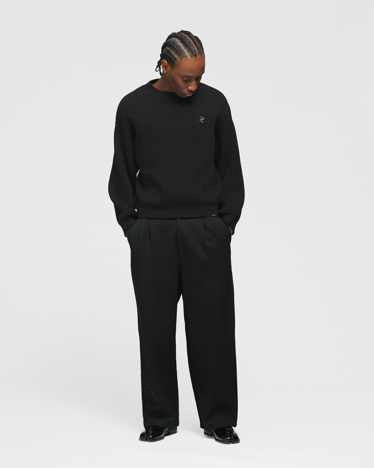 Signature Ribbed Sweater - Black