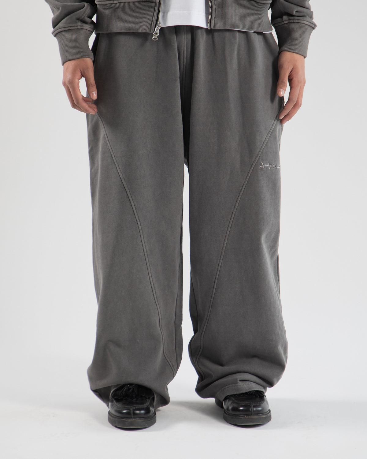 Signature Baggy Sweatpants - Vintage Grey