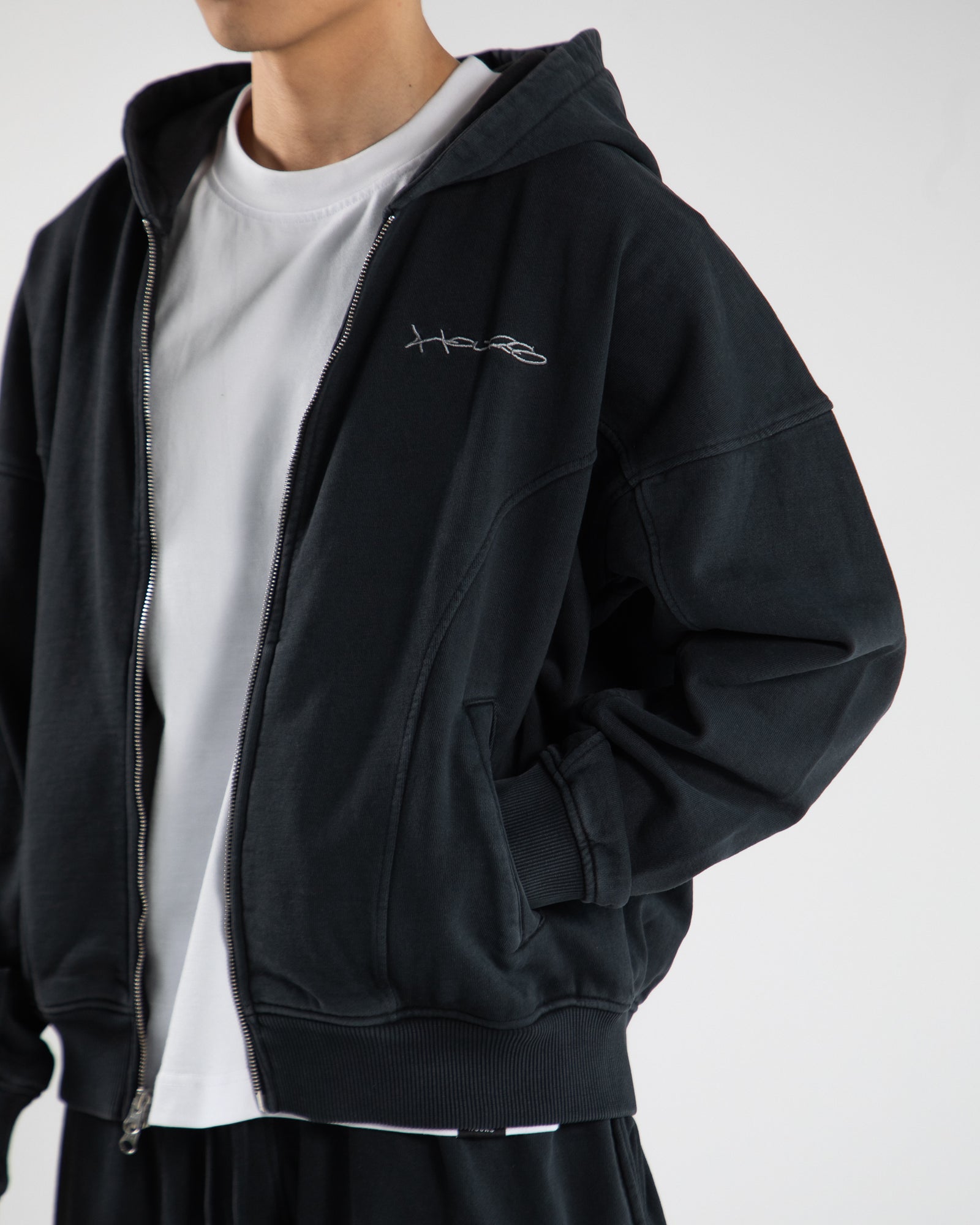 トップス antwort Signature Hoodie - smoke black 2 Black Oversized Zip Up Hoodie with Abstract Print - Grunge