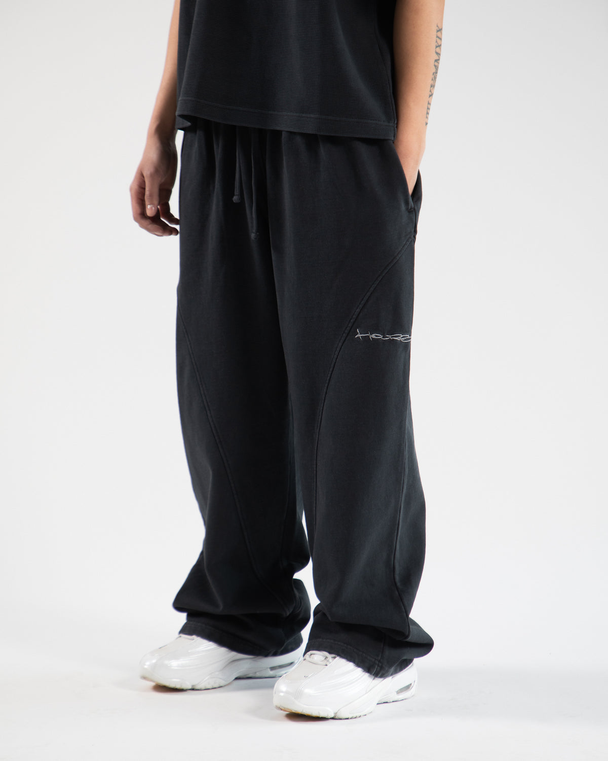 Signature Baggy Sweatpants - Vintage Black