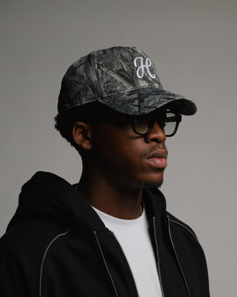 Signature Snapback - Black Camo
