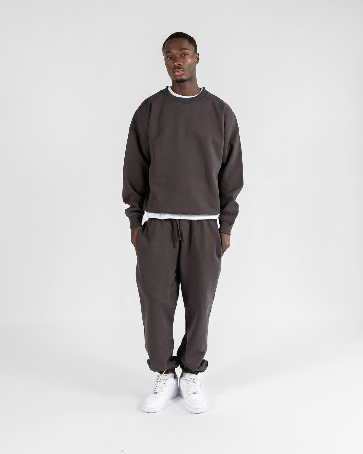 Deuxieme Classe AMERICANA別注　PREPS SWEAT Classic Sweatpants - Espresso – Hours
