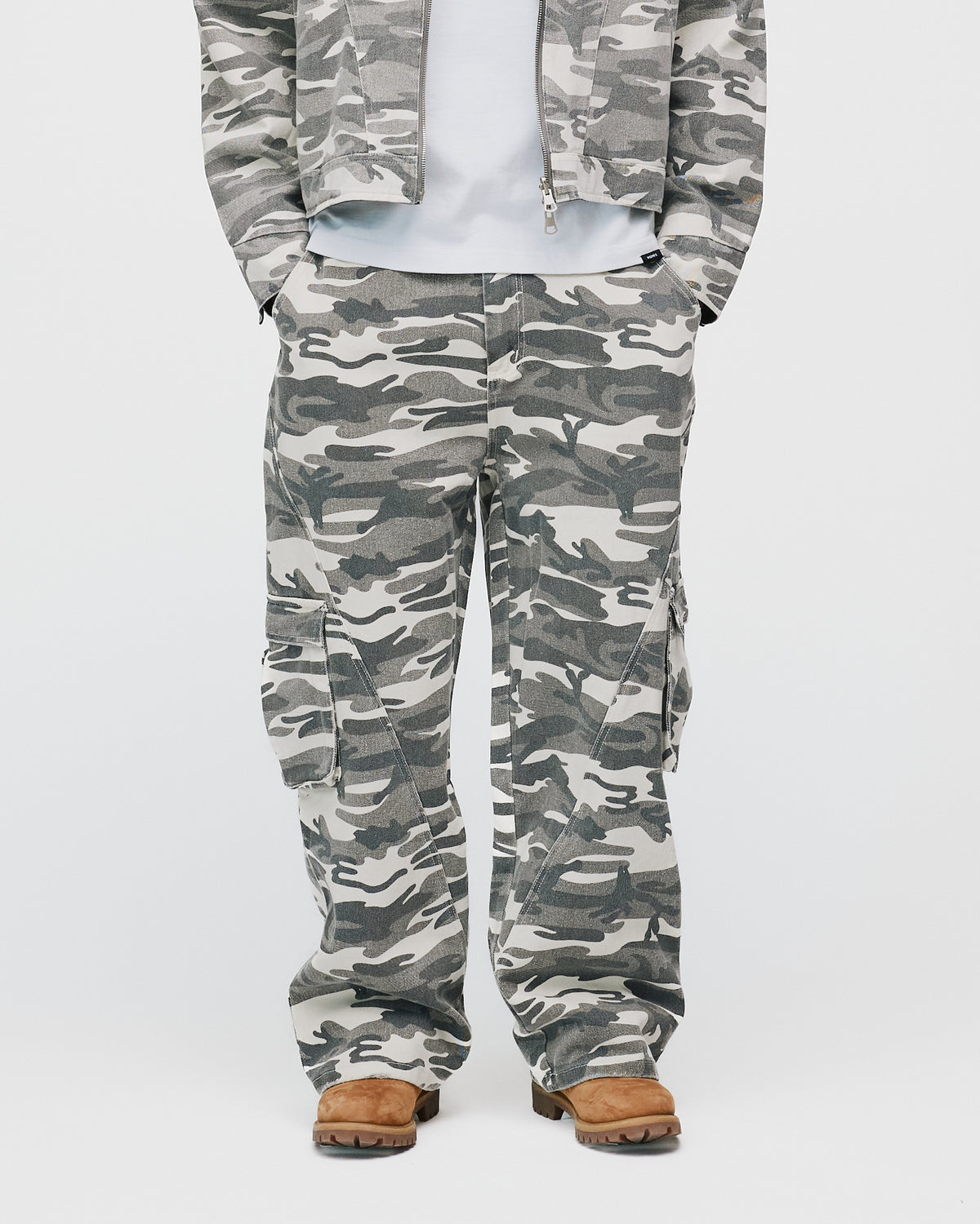 Baggy Cargo Pants - White Camo
