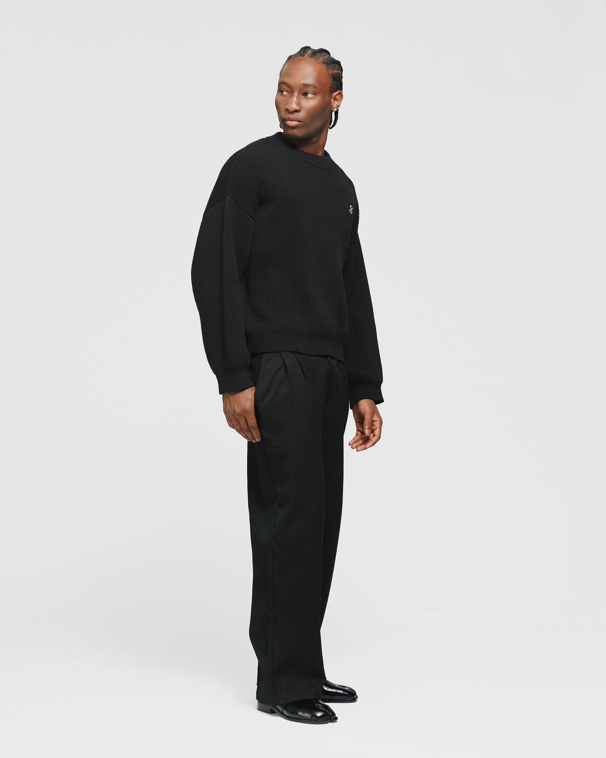Signature Ribbed Sweater - Black