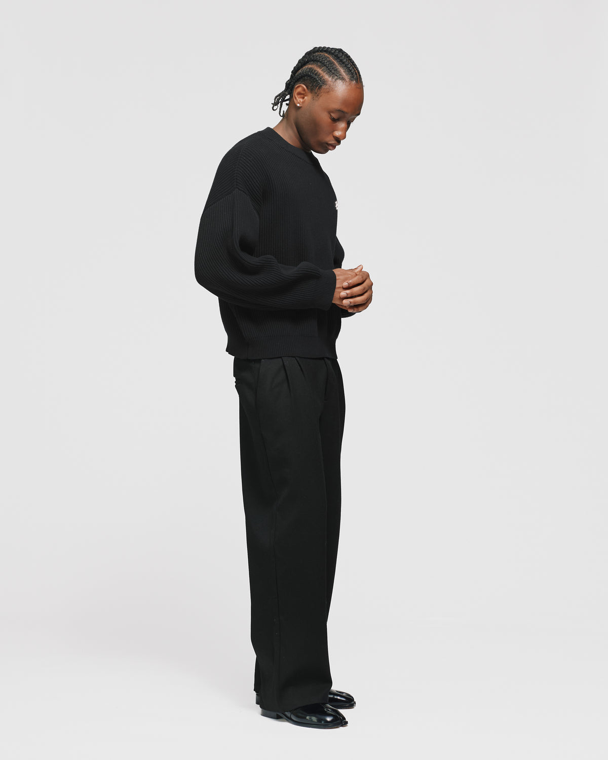 Signature Ribbed Sweater - Black