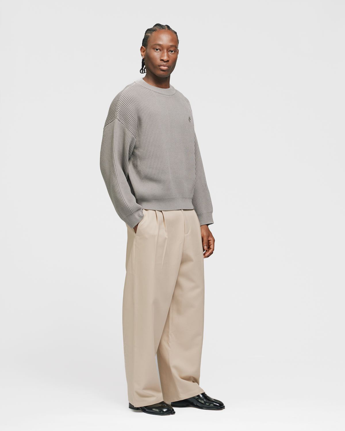 Signature Ribbed Sweater - Grey