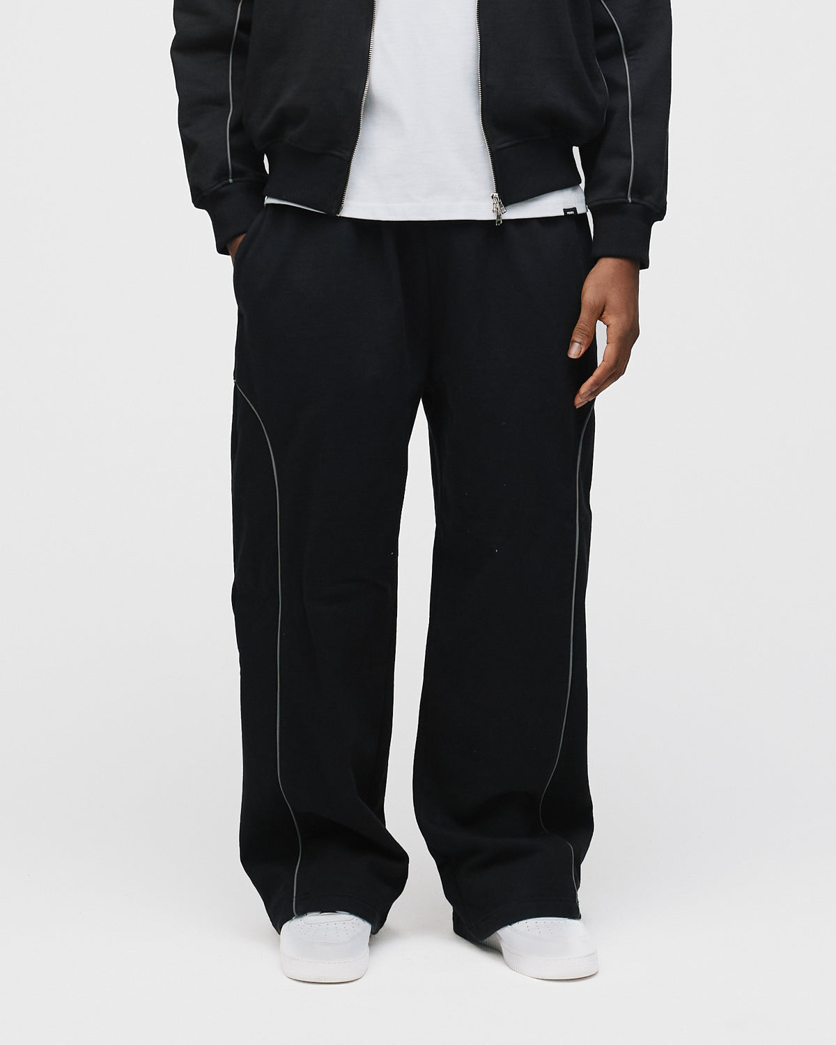 Arc Baggy Sweatpants - Black