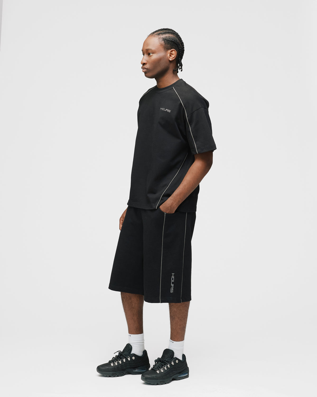 Arc Baggy Sweatshorts - Black