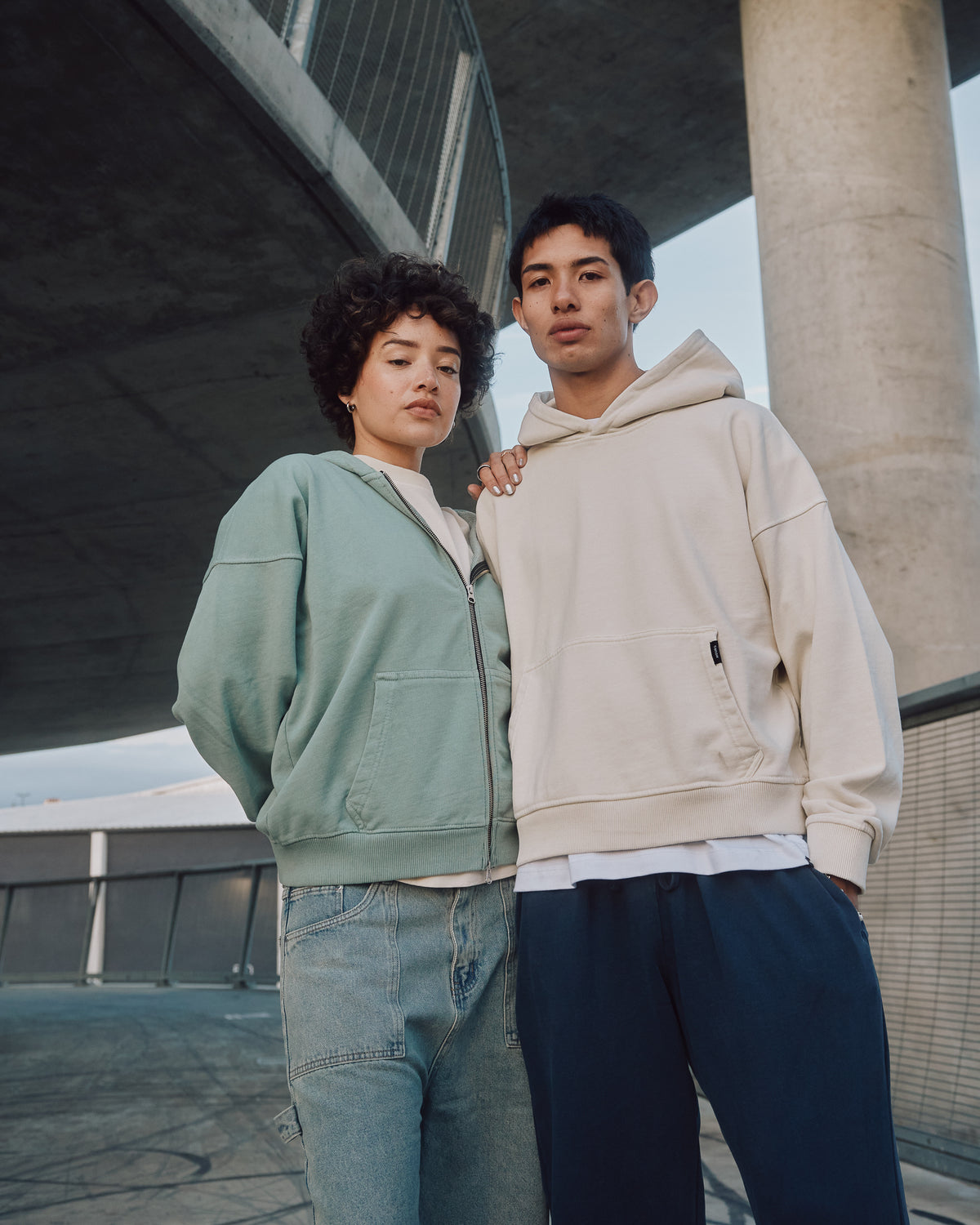Cropped Hoodie - Vintage Bone