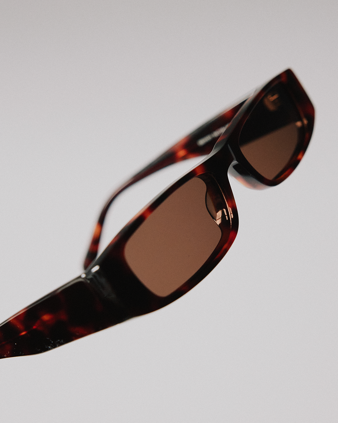 Bleecker Sunglasses - Tortoise Shell